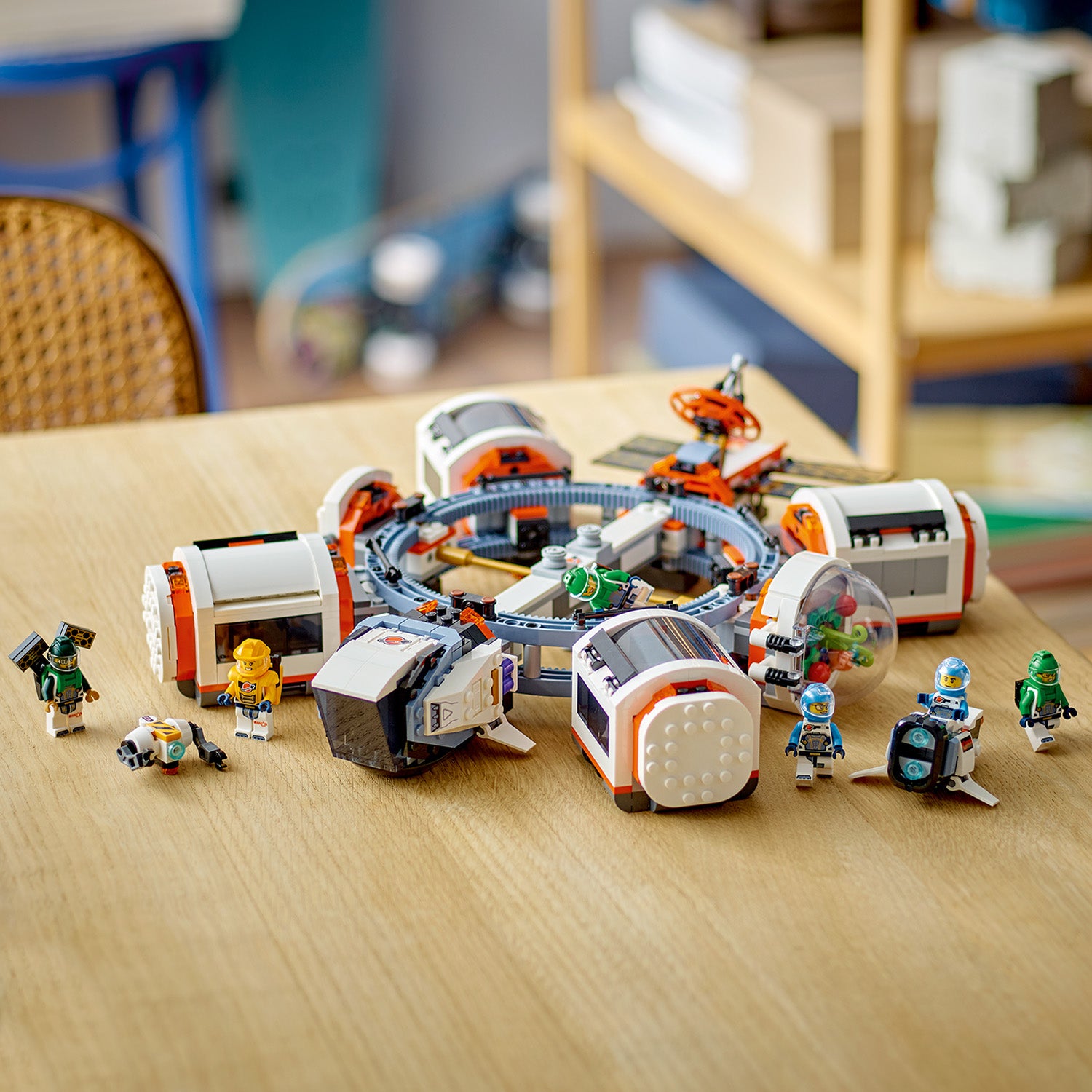 Lego 60433 Modular Space Station1