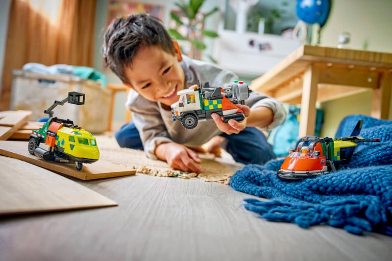 Lego 60505 Airplane Service Truck & Hovercraft