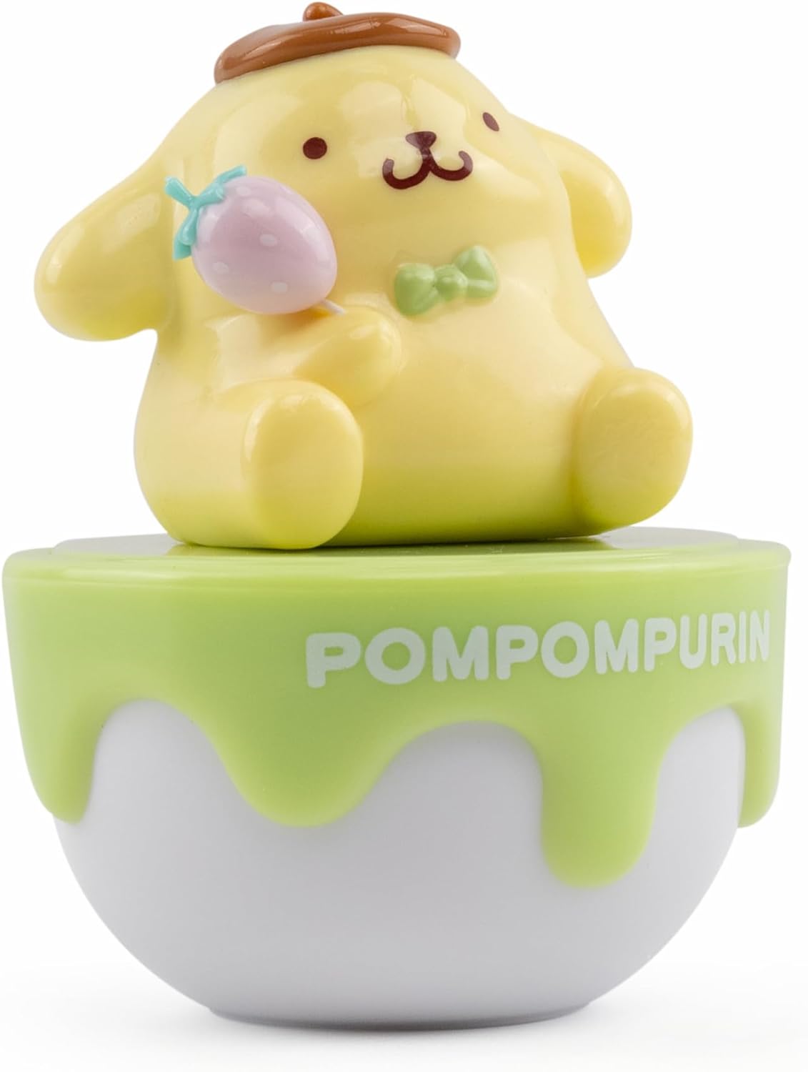 Pompompurin Strawberry Cake Surprise