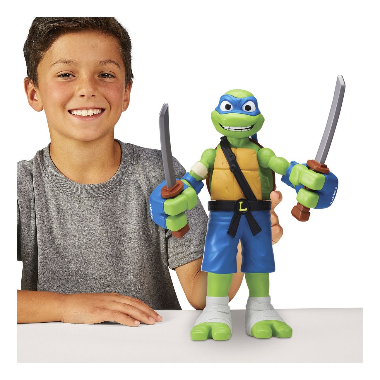 Tales of the Teenage Mutant Ninja Turtles Roll 'n Punch Leonardo