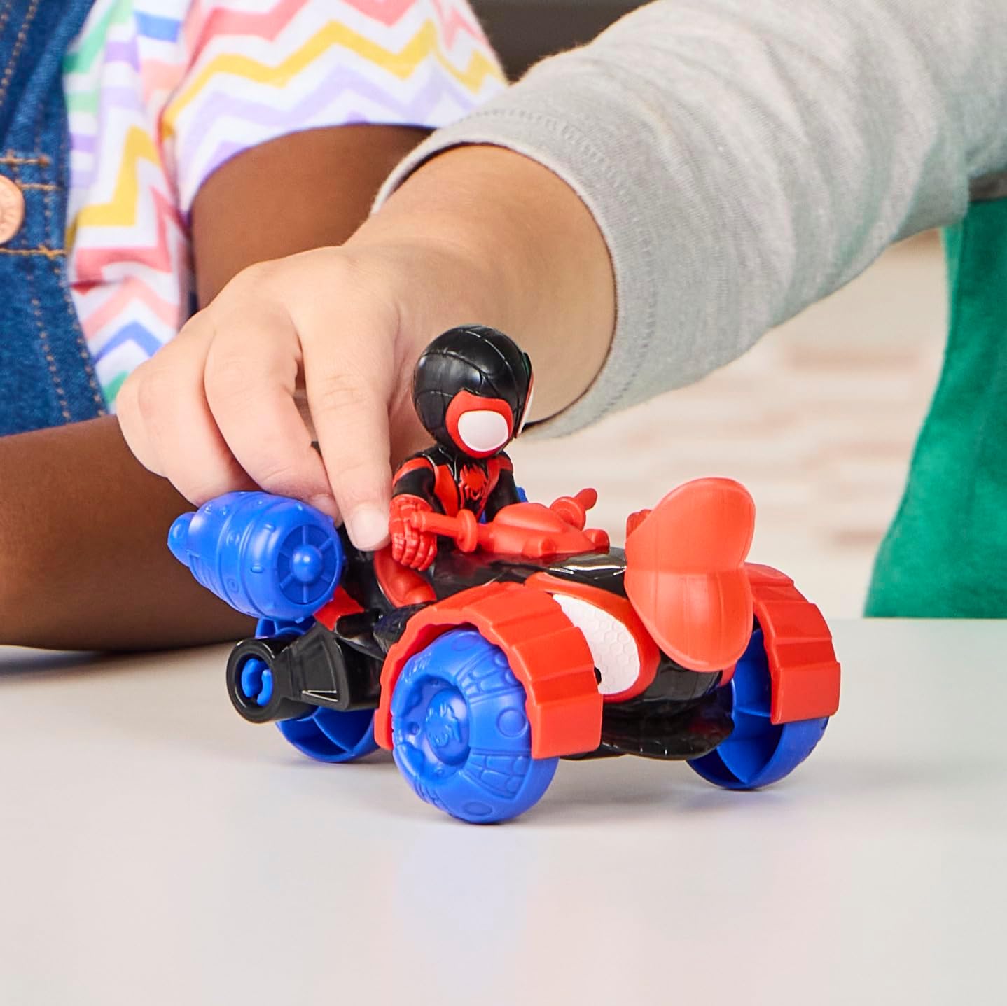 Spidey and his Amazing Friends - Miles "Spin" Morales Techno Racer
