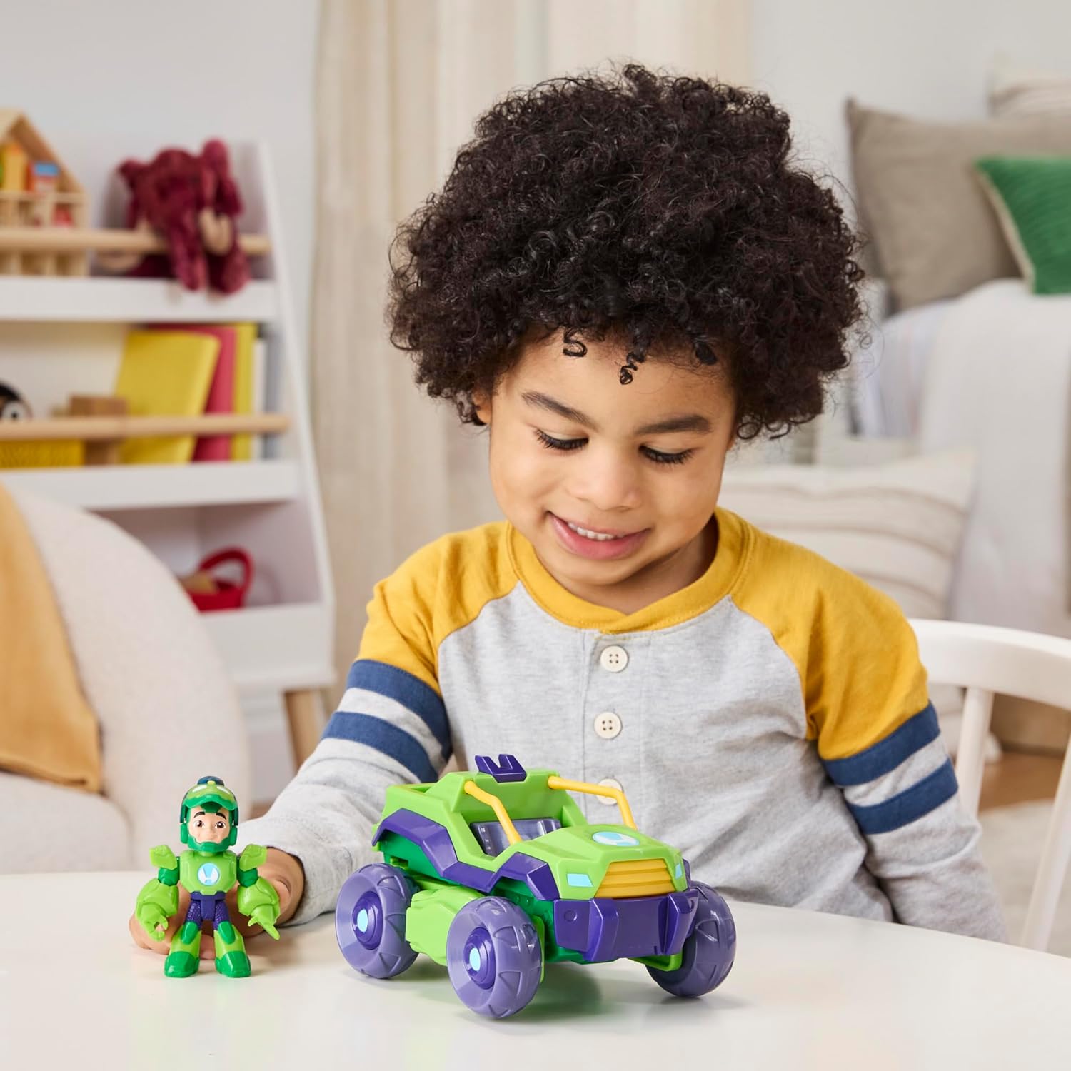 Iron Man and his Awesome Friends Figure & Vehicle 2-In-1 Mech Suit IronHeart Pack