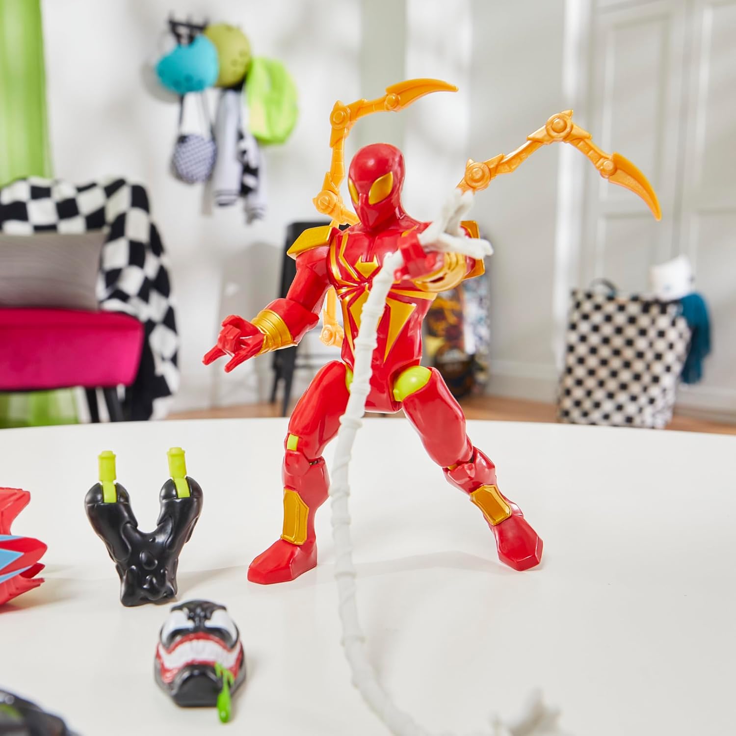 Avengers Mixmashers Iron Spider Deluxe Figure
