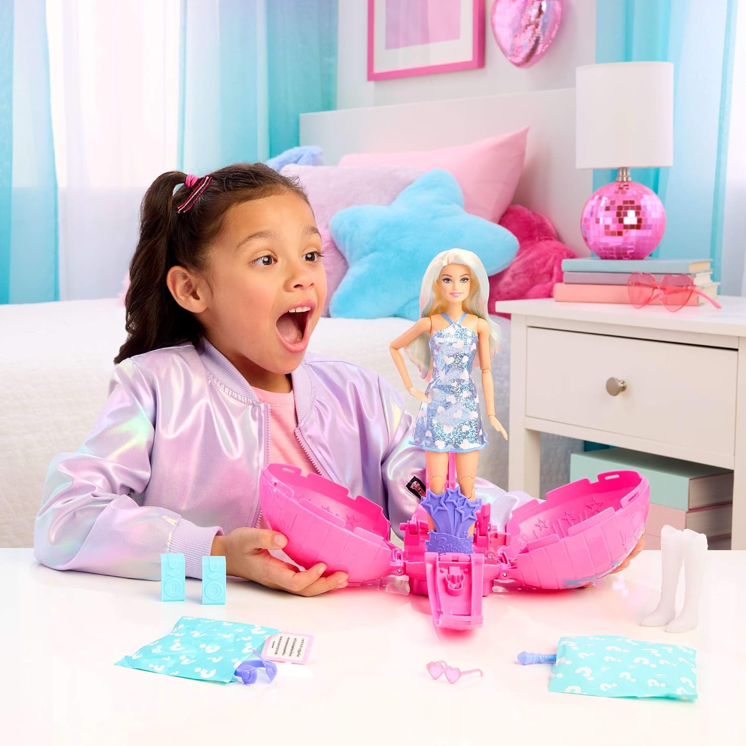Barbie Team Roll And Reveal Pop Star Doll And Accessories
