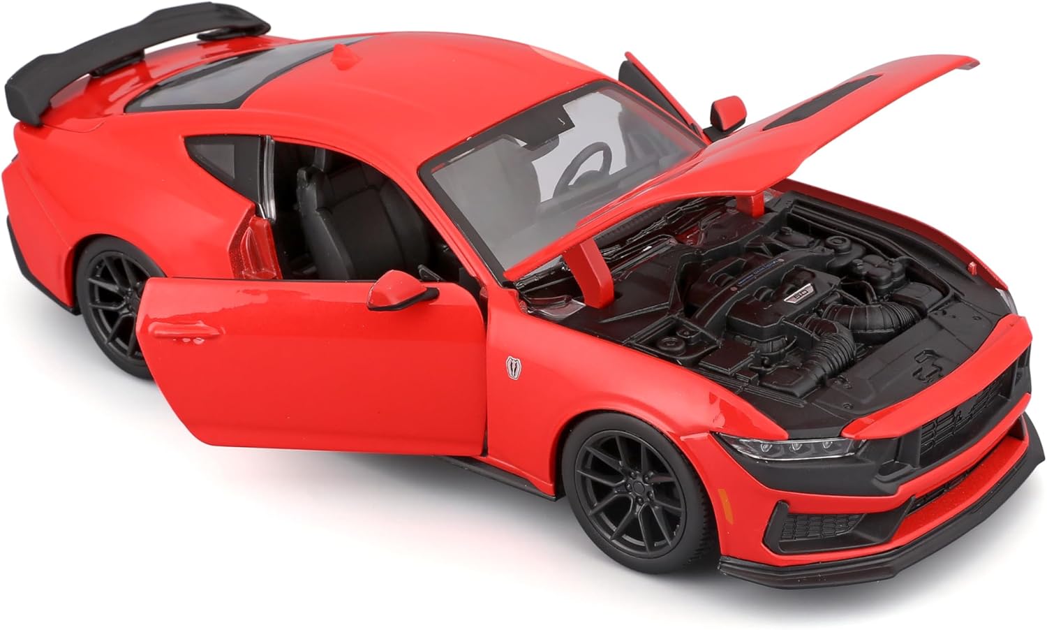 Maisto 2024 Ford Mustang Dark Horse 1:24 Scale Mod