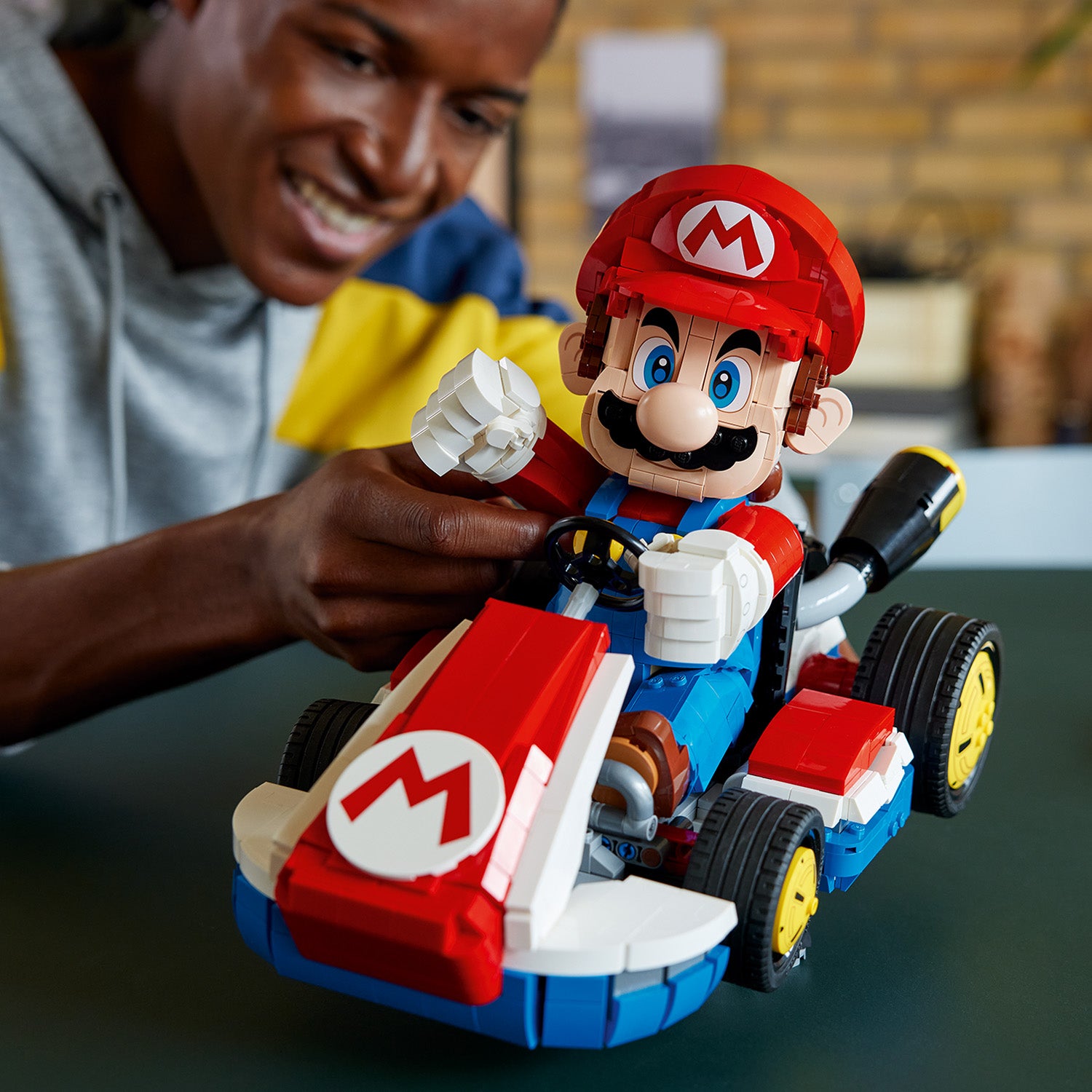 Lego 70237 Mario Kart™ – Mario & Standard Kart