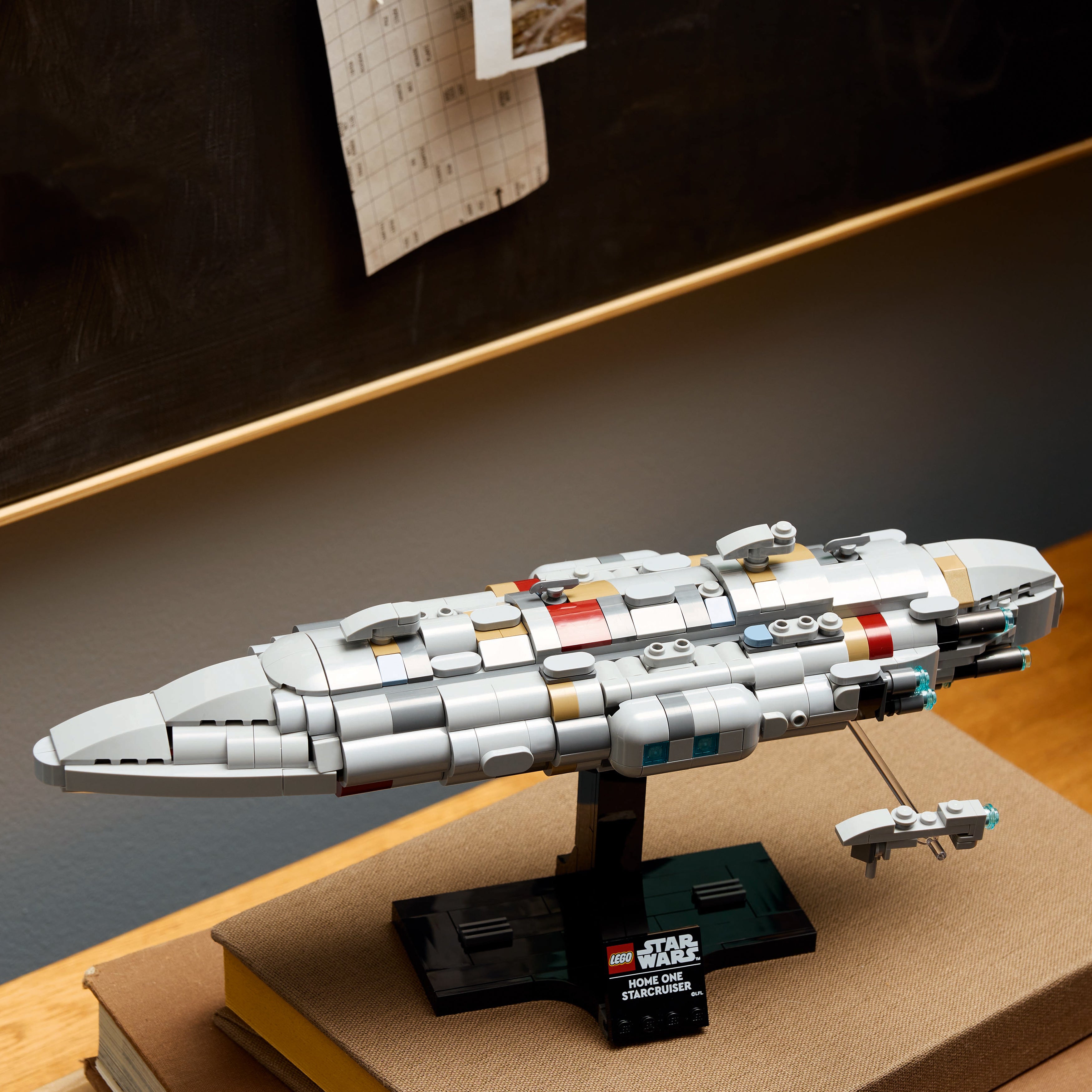 LEGO Star Wars 75405 Home One Starcruiser