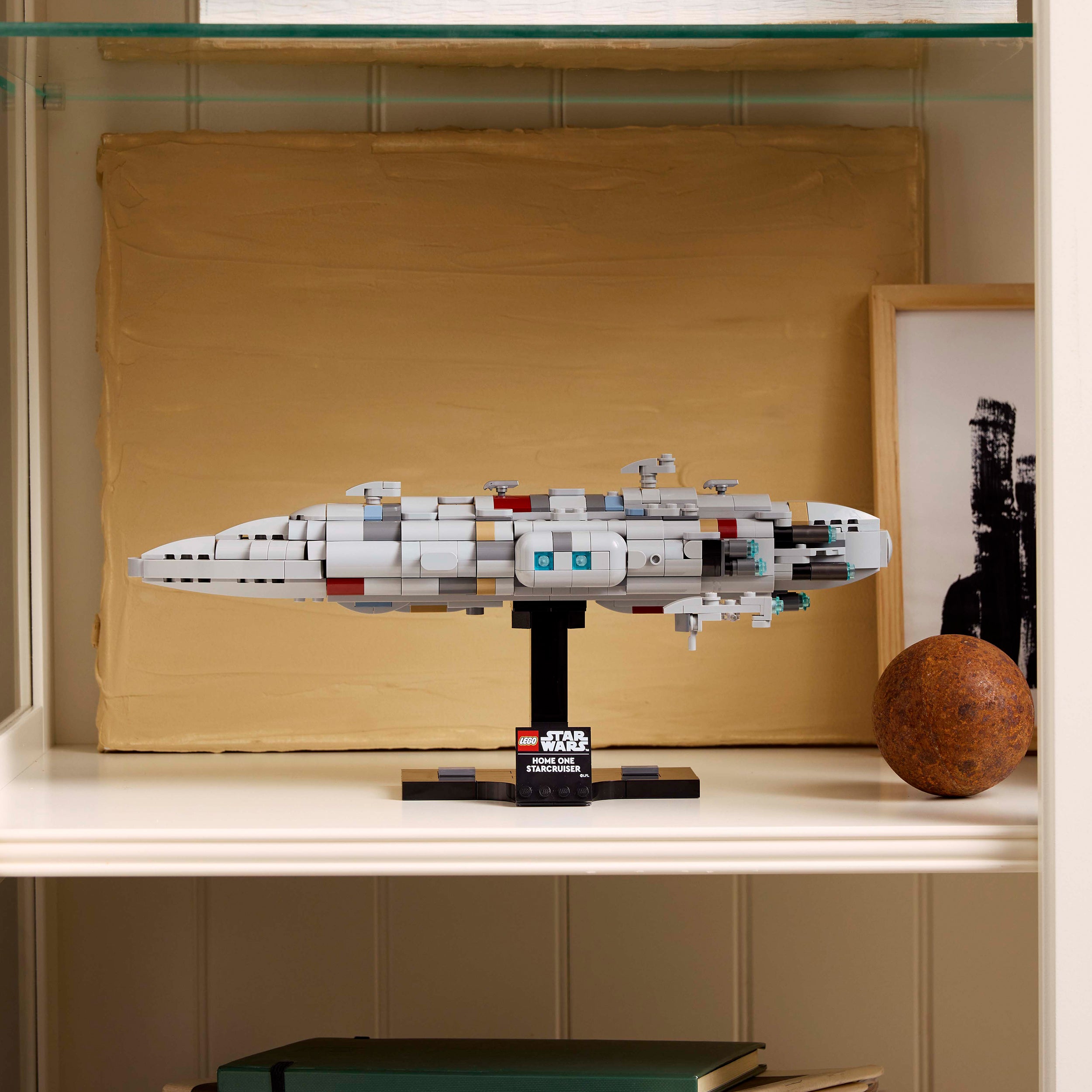 LEGO Star Wars 75405 Home One Starcruiser