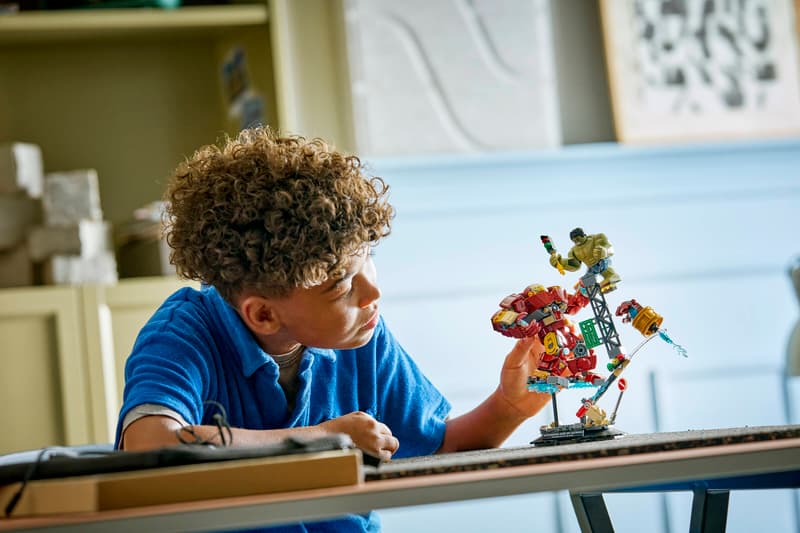 Lego 76343 Epic Battle: Hulkbuster vs. The Hulk Set