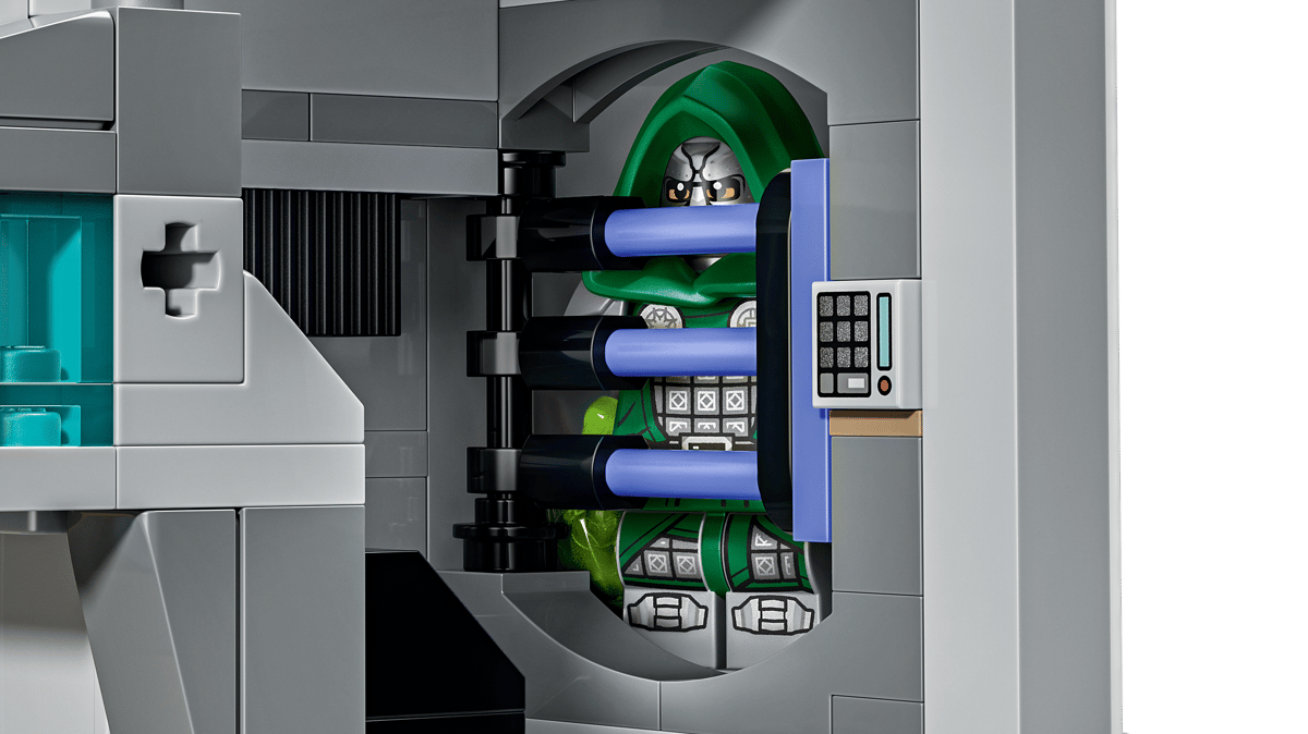 LEGO 76352 Avengers: Doomsday New Avengers Tower