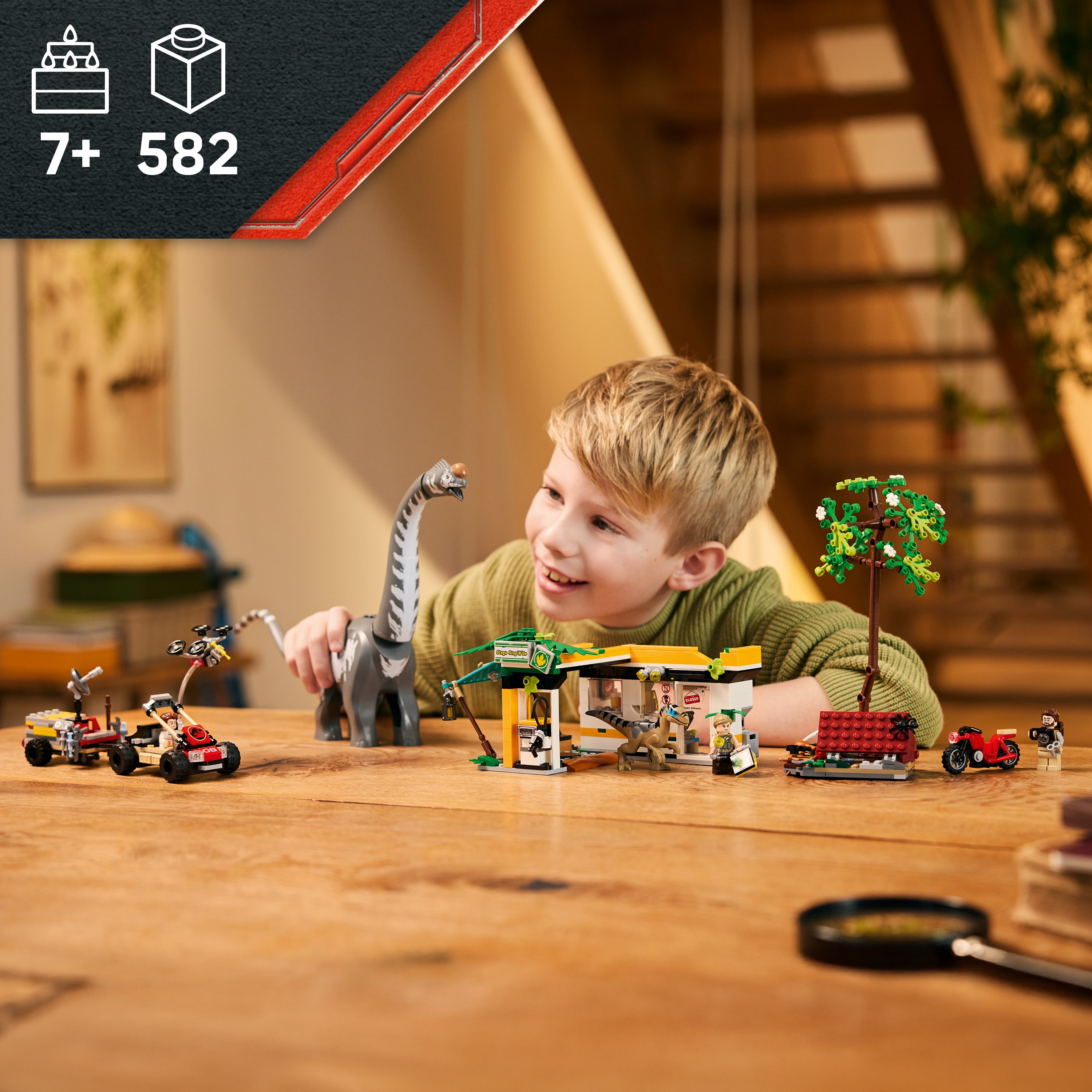 Lego 76973 Raptor & Titanosaurus Tracking Mission