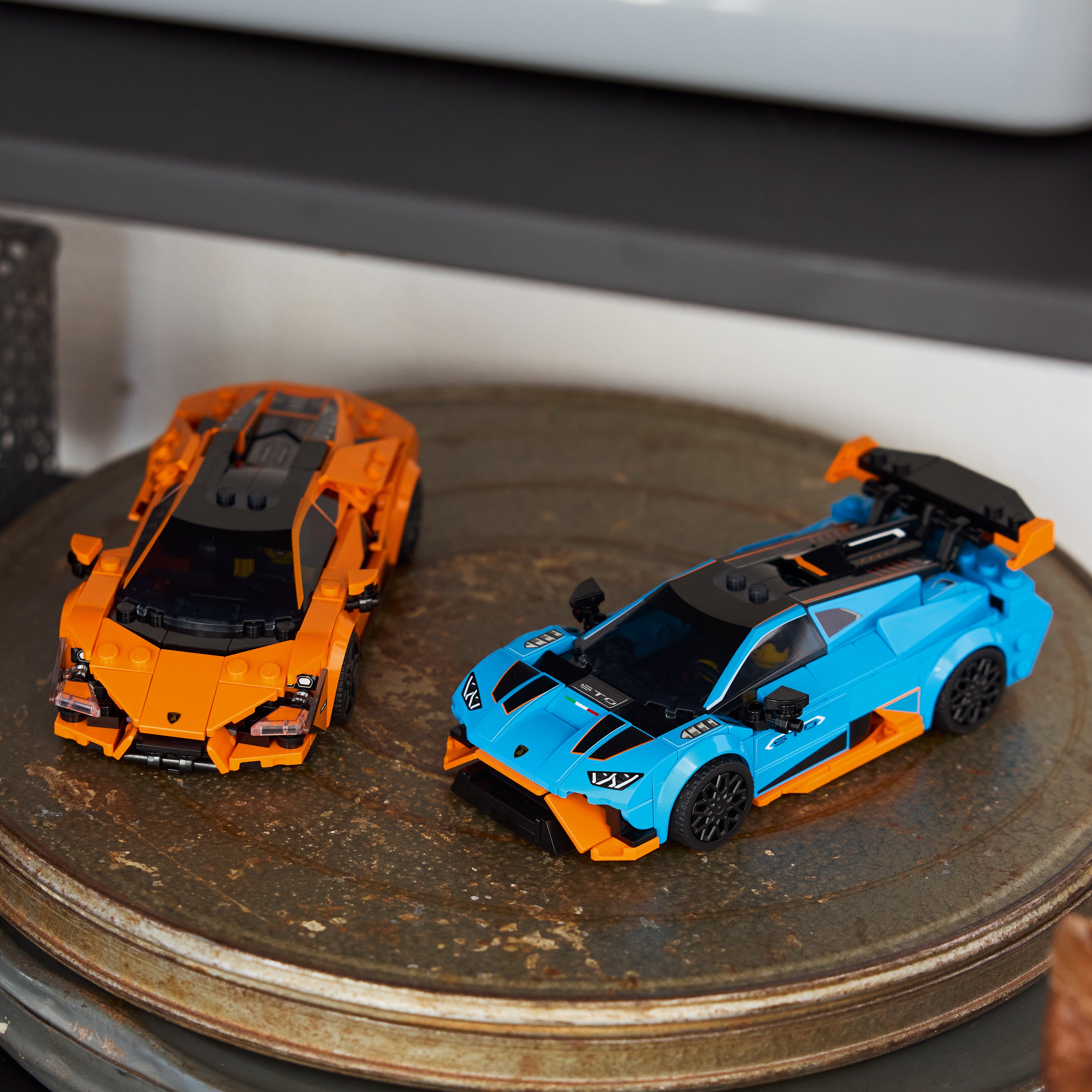 Lego 77238 Lamborghini Revuelto &  Huracán STO