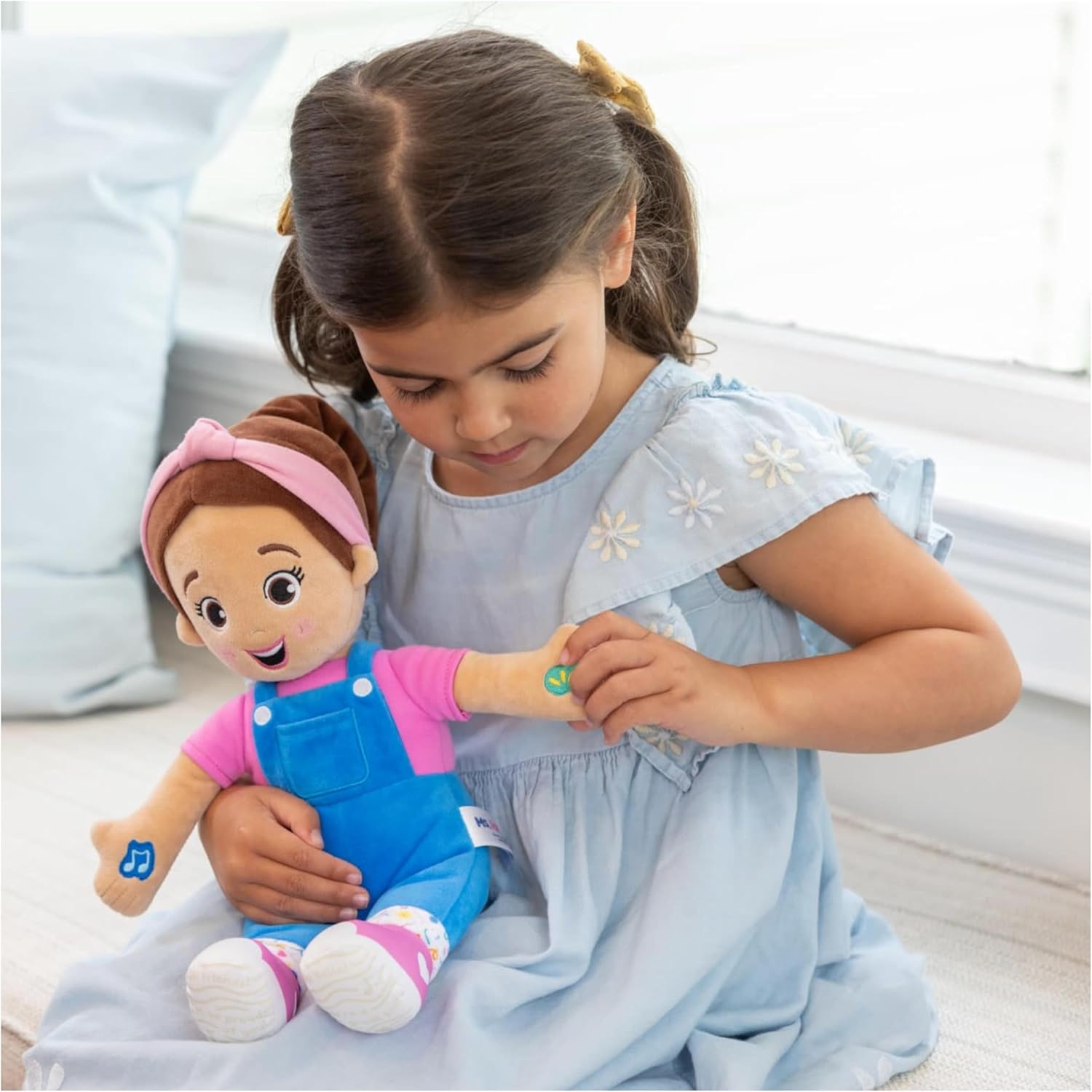 Ms. Rachel Speak & Sing Doll