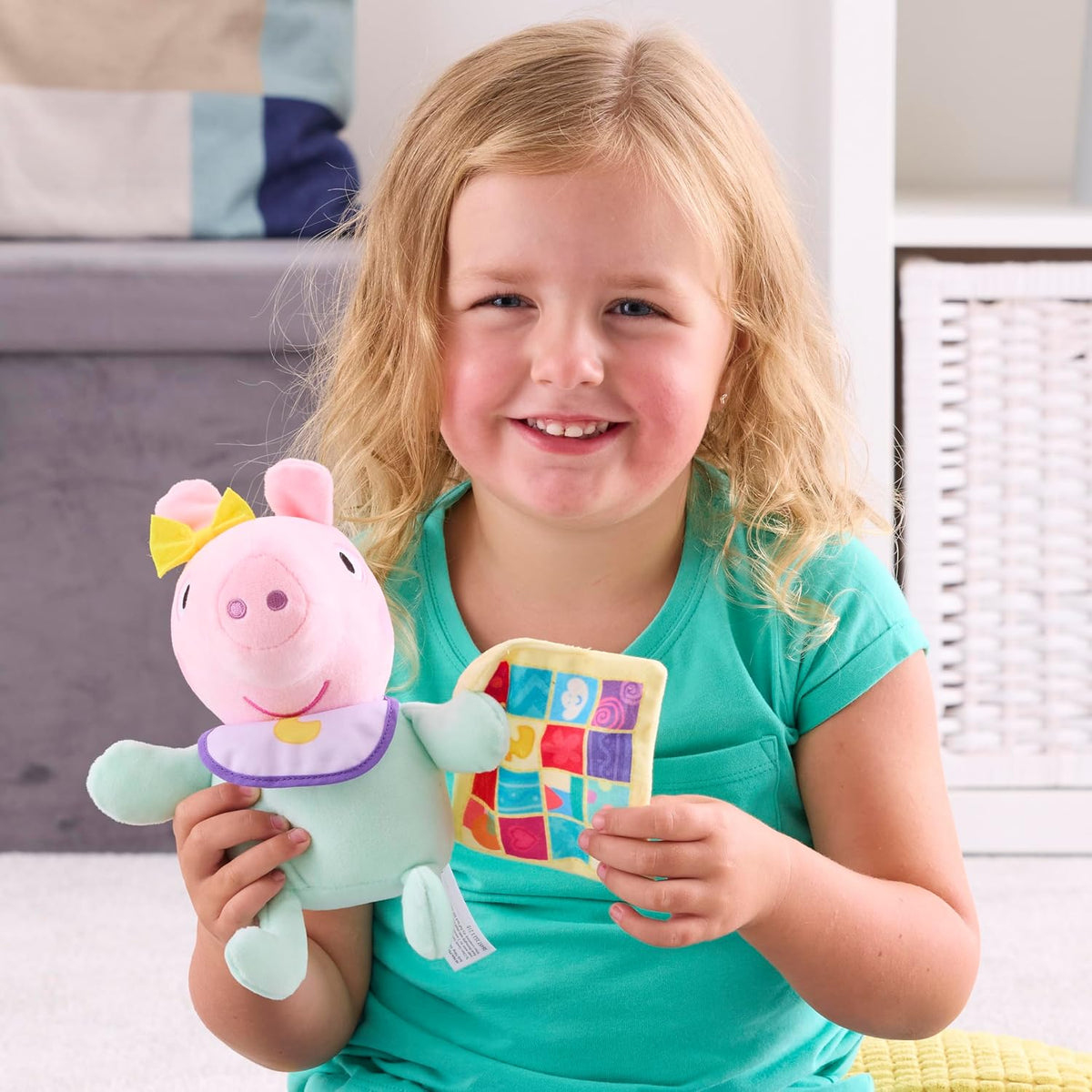 Peppa Pig - Evie With Blanket