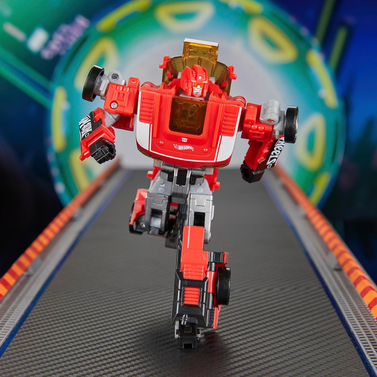 Transformers x Hotwheels GT Scorcher Action Figure