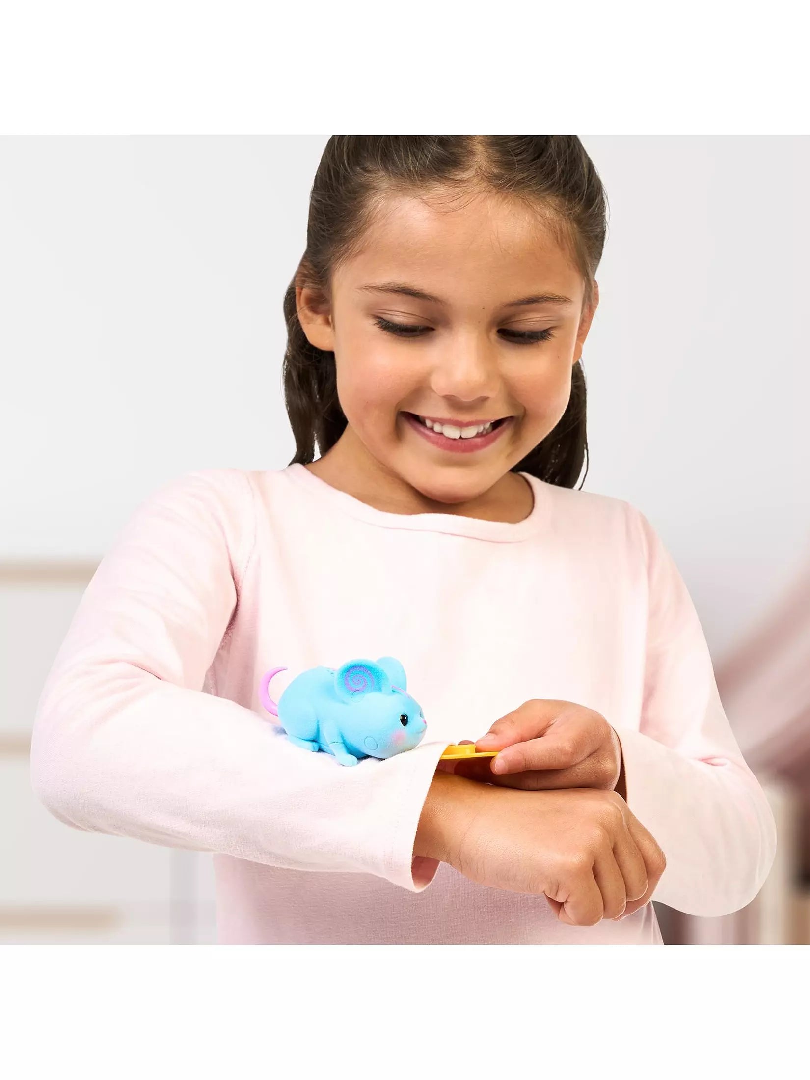 Little Live Pets Needees Single Pack Series 2