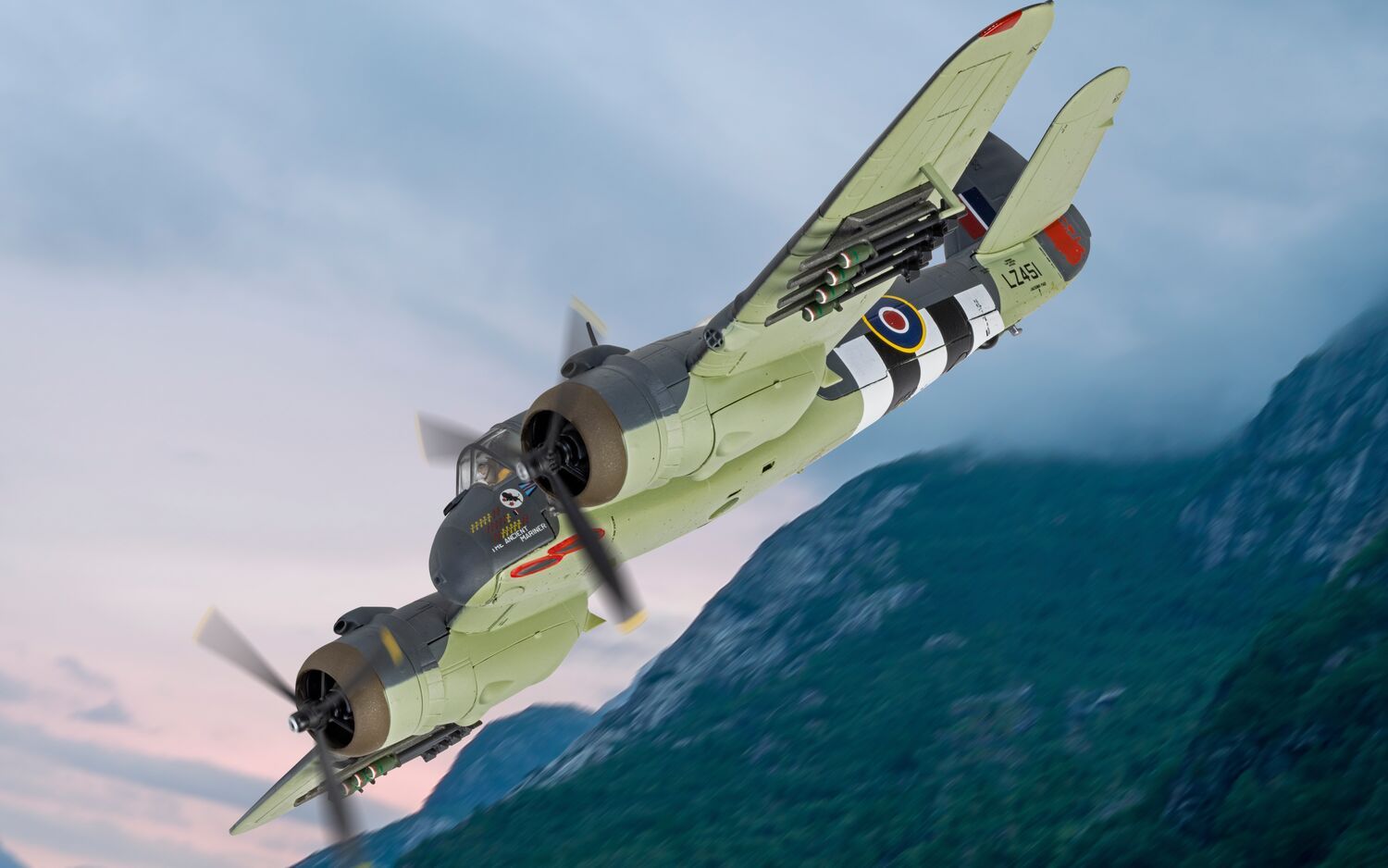 Corgi Bristol Beaufighter TF.X - LZ451 / EE-M