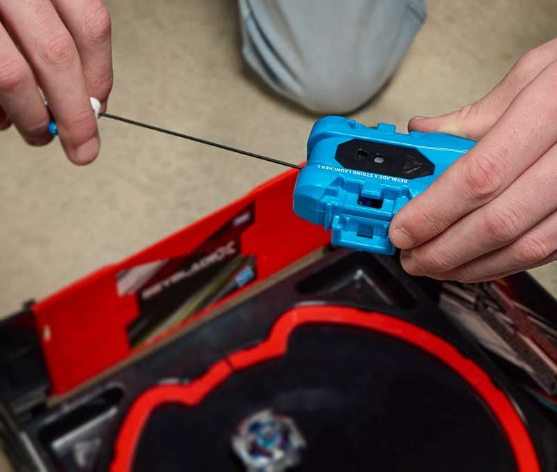Beyblades Beyblade X Cobalt Dragoon 2-60C Deluxe String Launcher