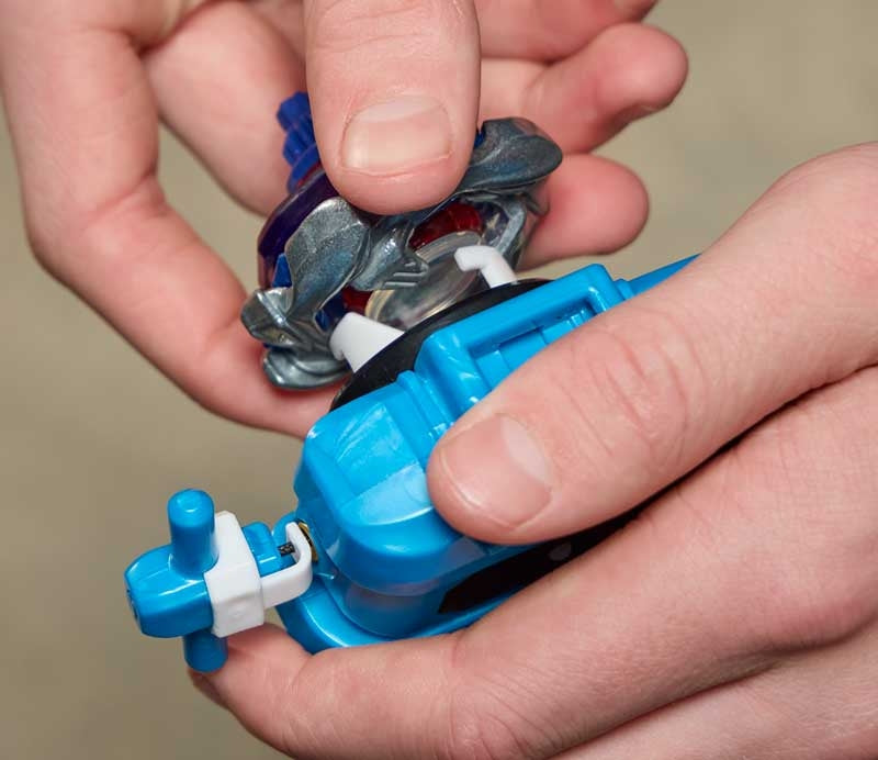 Beyblades Beyblade X Cobalt Dragoon 2-60C Deluxe String Launcher