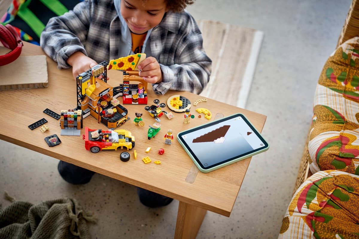 Lego 60496 Pizza Delivery Experience with Vehicles