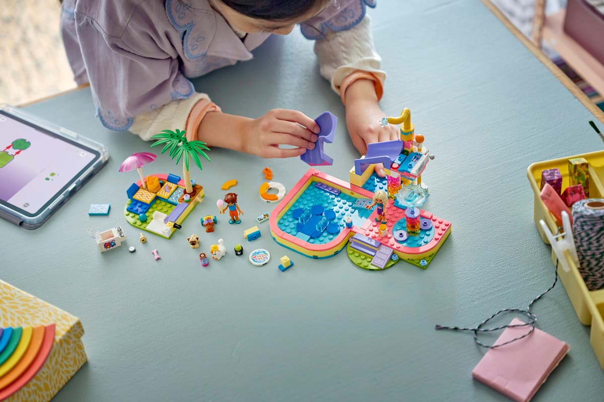 Lego 42676 Fun Water Park Day