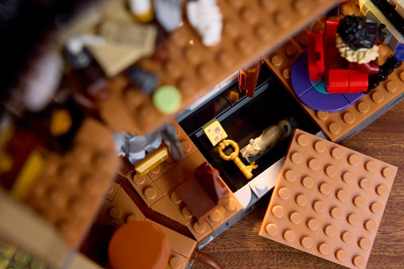 LEGO 11383 Mayor Manor
