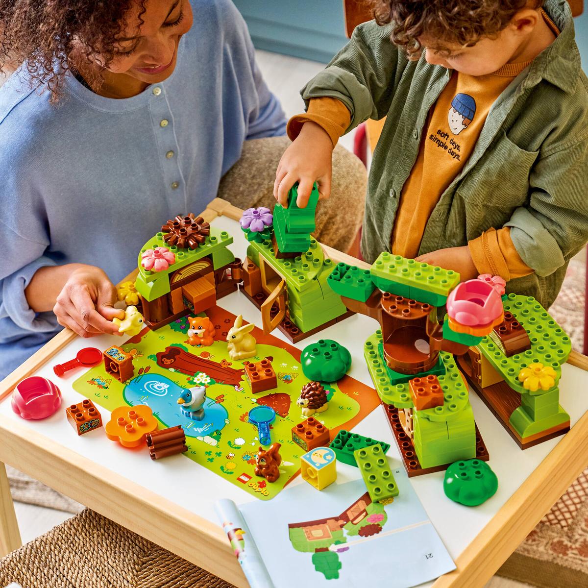 Lego 10480 Discovery Forest with With Wild Animals
