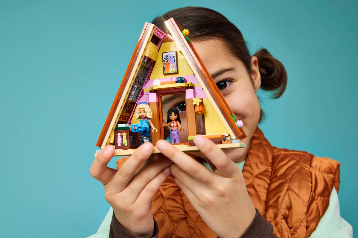 Lego 42682 Nature Glamping Cabin