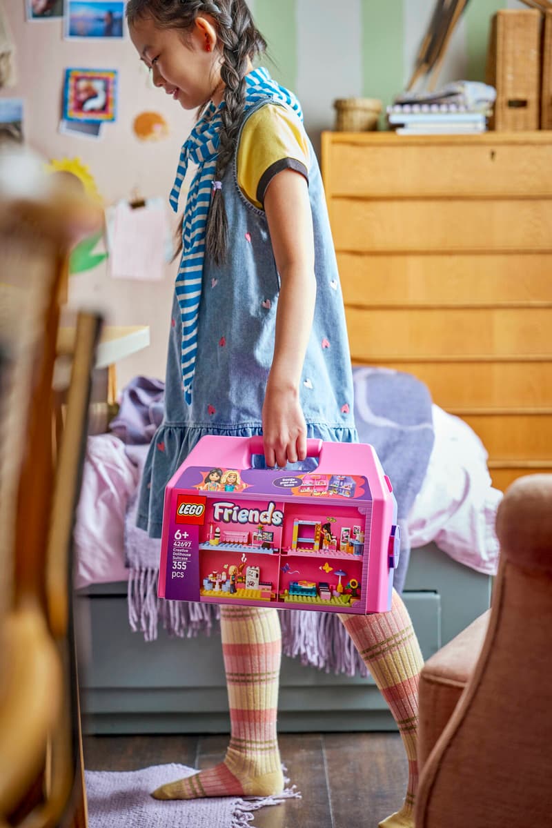 Lego 42697 Creative Dollhouse Suitcase