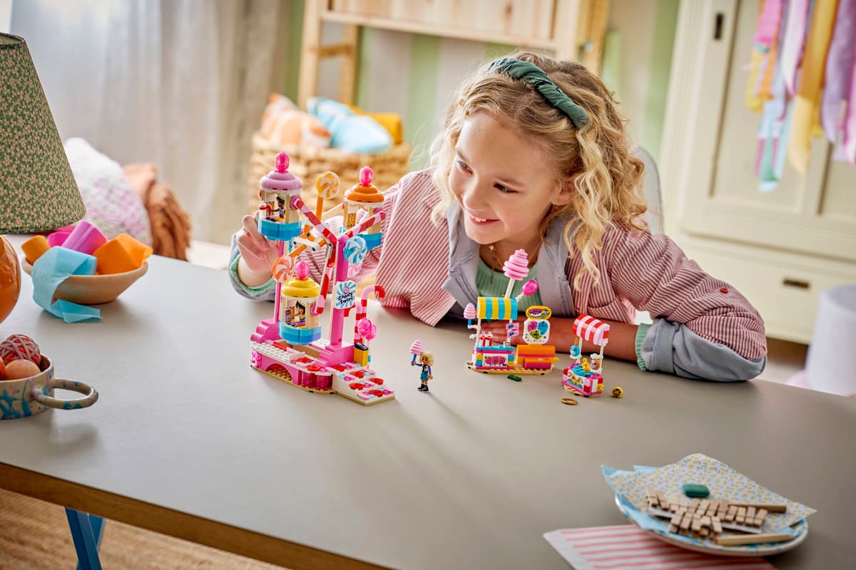 Lego 42700 Candy & Cupcake Ferris Wheel