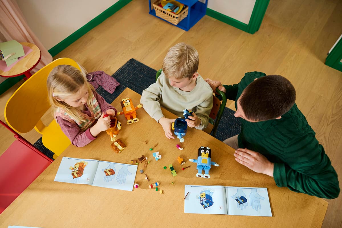 Lego 11217 Brick-Built Bluey Family