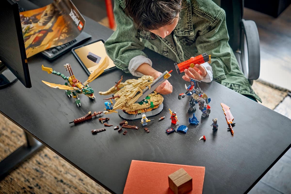 Lego 71871 Battle at the Dragons Blade