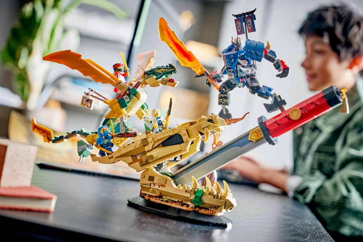 Lego 71871 Battle at the Dragons Blade