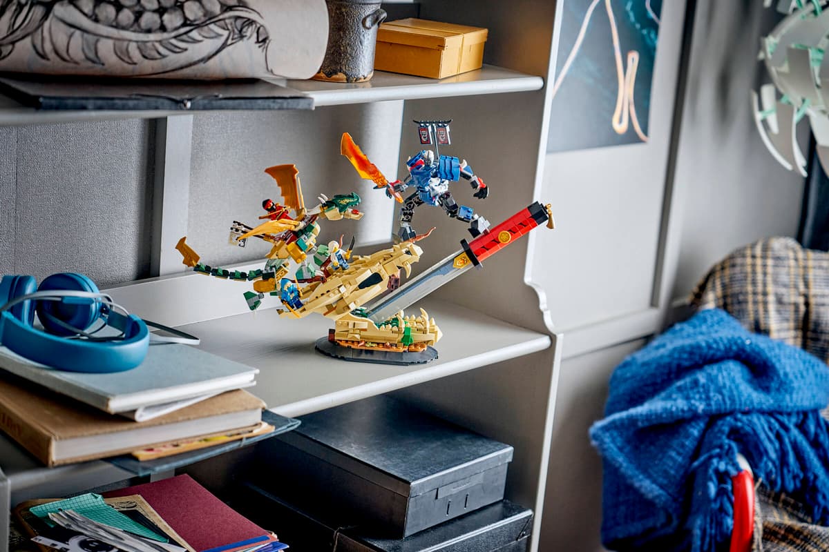 Lego 71871 Battle at the Dragons Blade