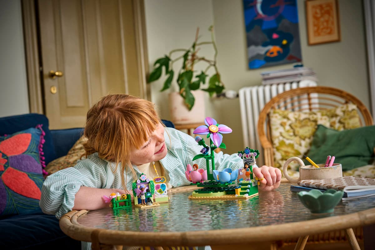 Lego 42702 Spinning Flower & Fairy