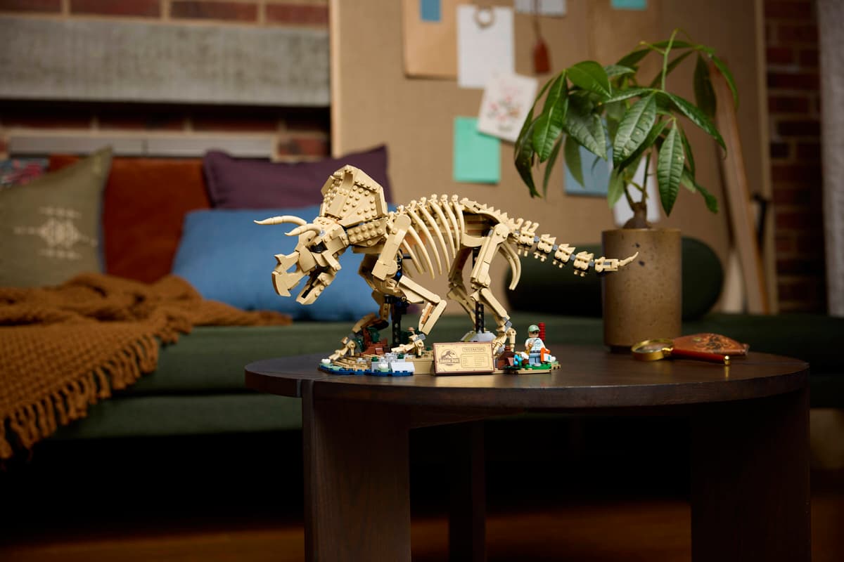 Lego 77985 Dinosaur Fossils Triceratops