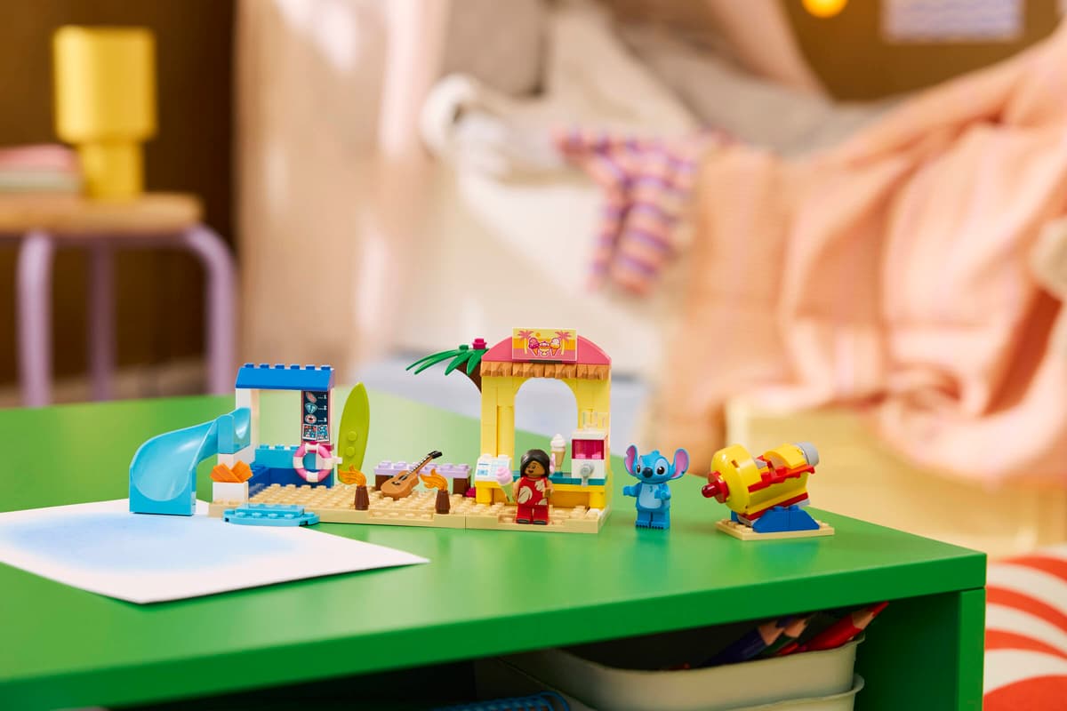 Lego 43280 Beach Fun with Lilo & Stitch
