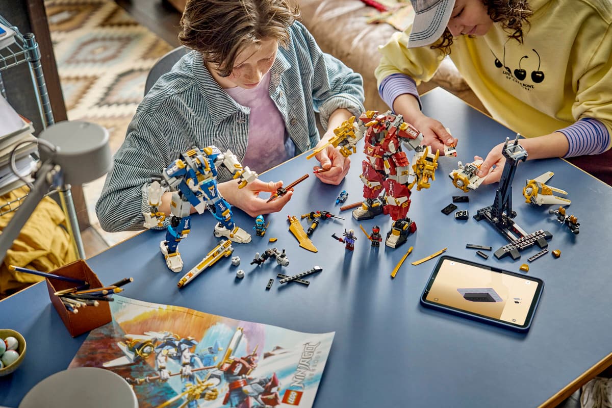 Lego 71870 The Twin Titan Mechs