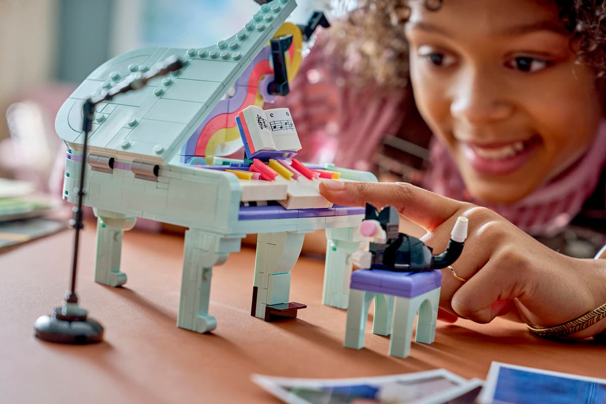 Lego 31392 Music Decor Piano with Cat