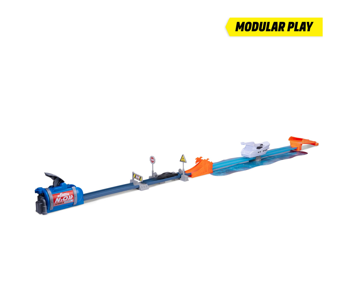 Fast &amp; Furious Speedboat Jump Track Set