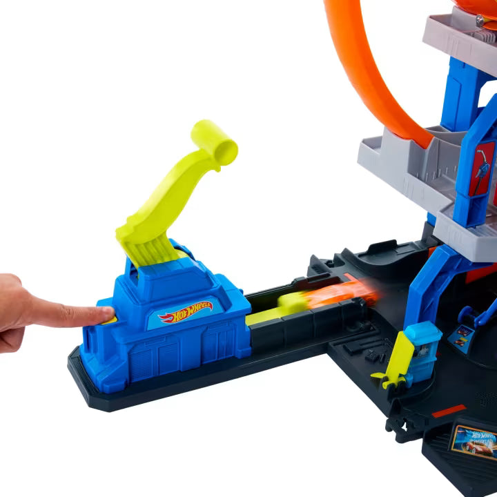 Hot Wheels City Mega Garage Playset