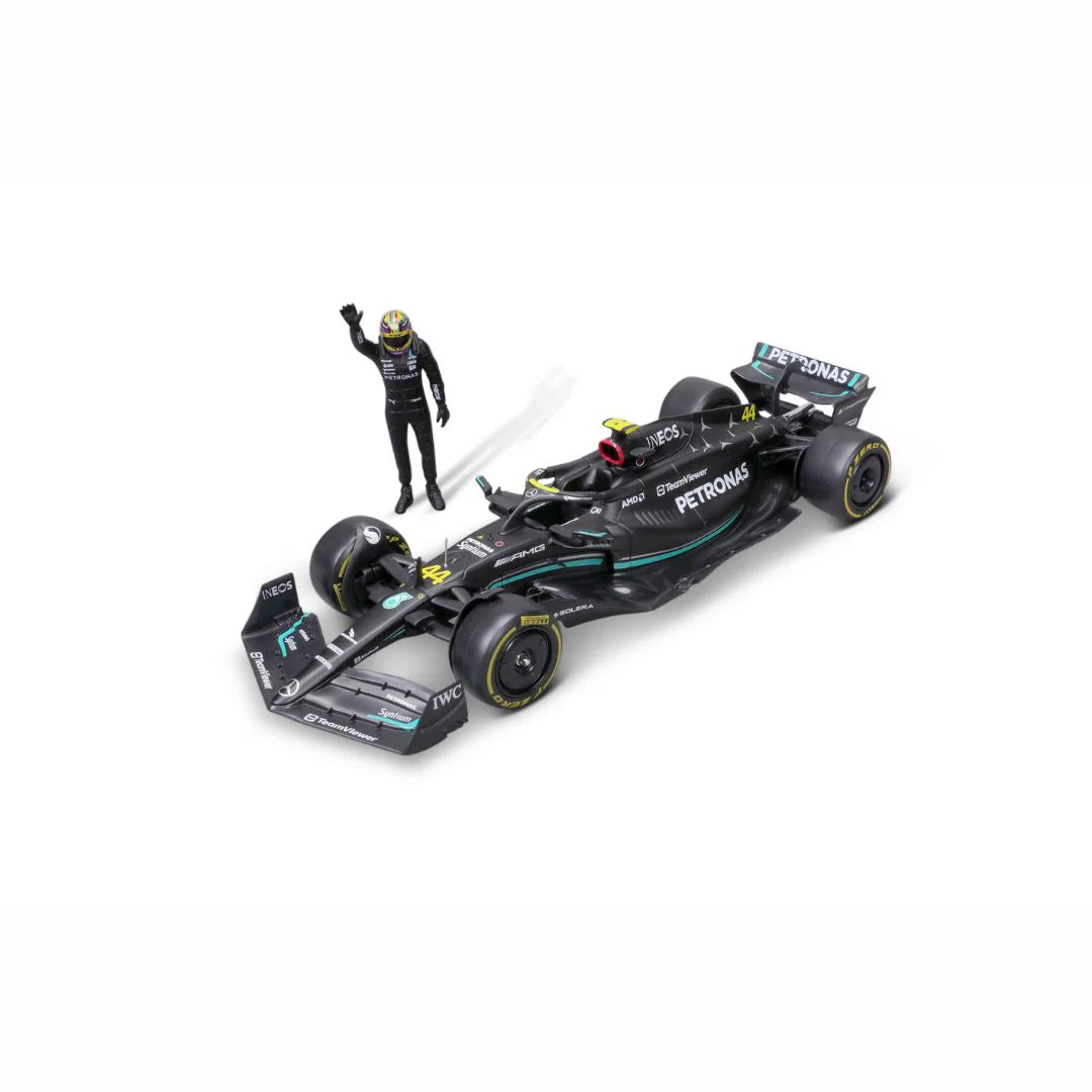 Bburago George Russell Mercedes AMG F1 W14 E Performance 1:24 Scale Die Cast Model