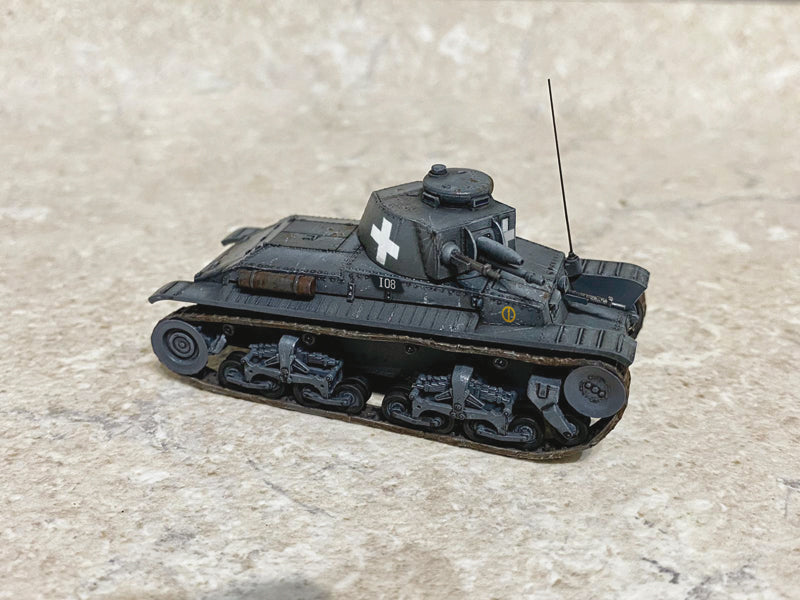Italeri Panzerkampfwagen 35 (T) 1:72 Scale Kit