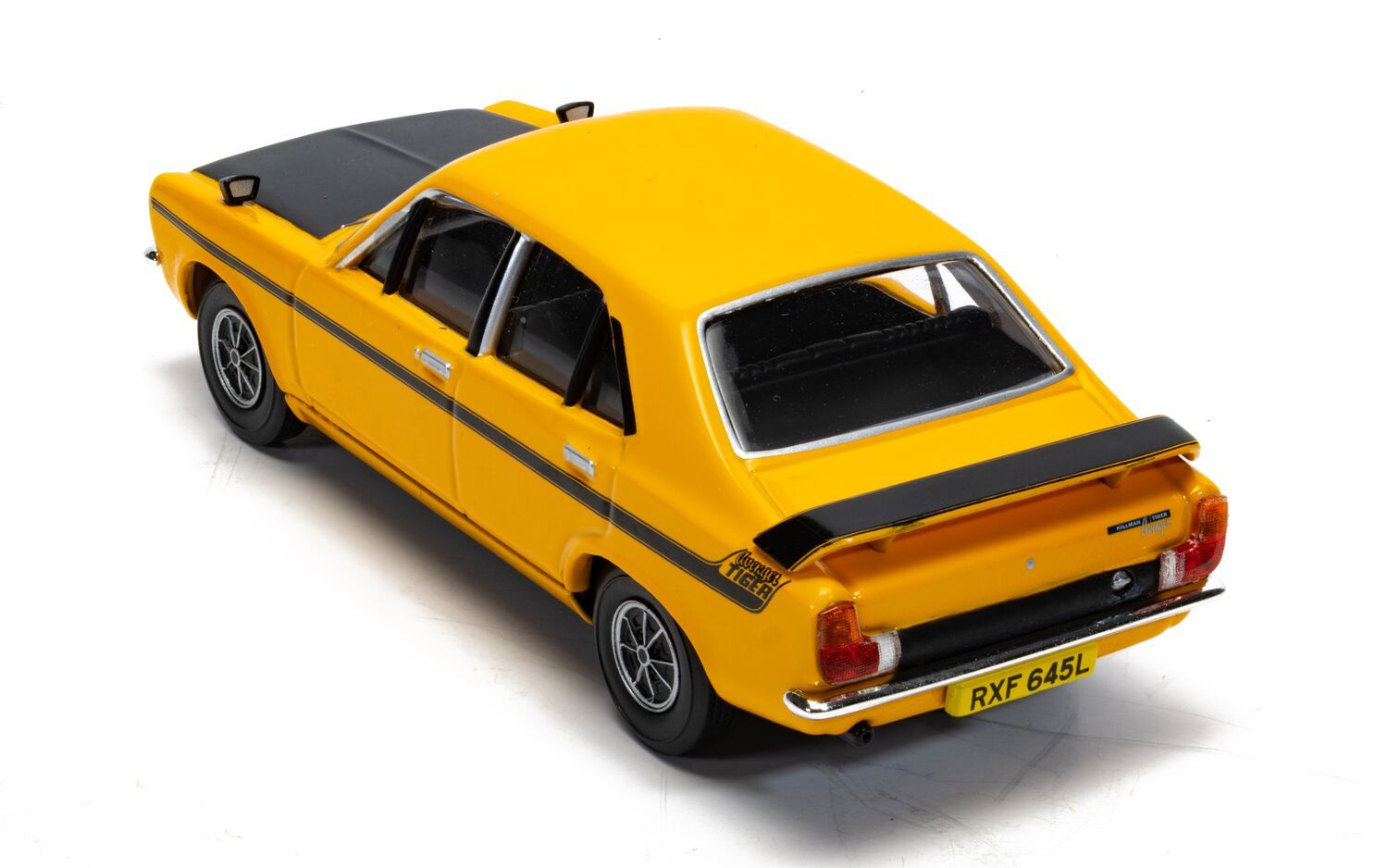 Corgi Hillman Avenger Tiger II Sundance Yellow ‘County Classics Motor Museum’ 1:43