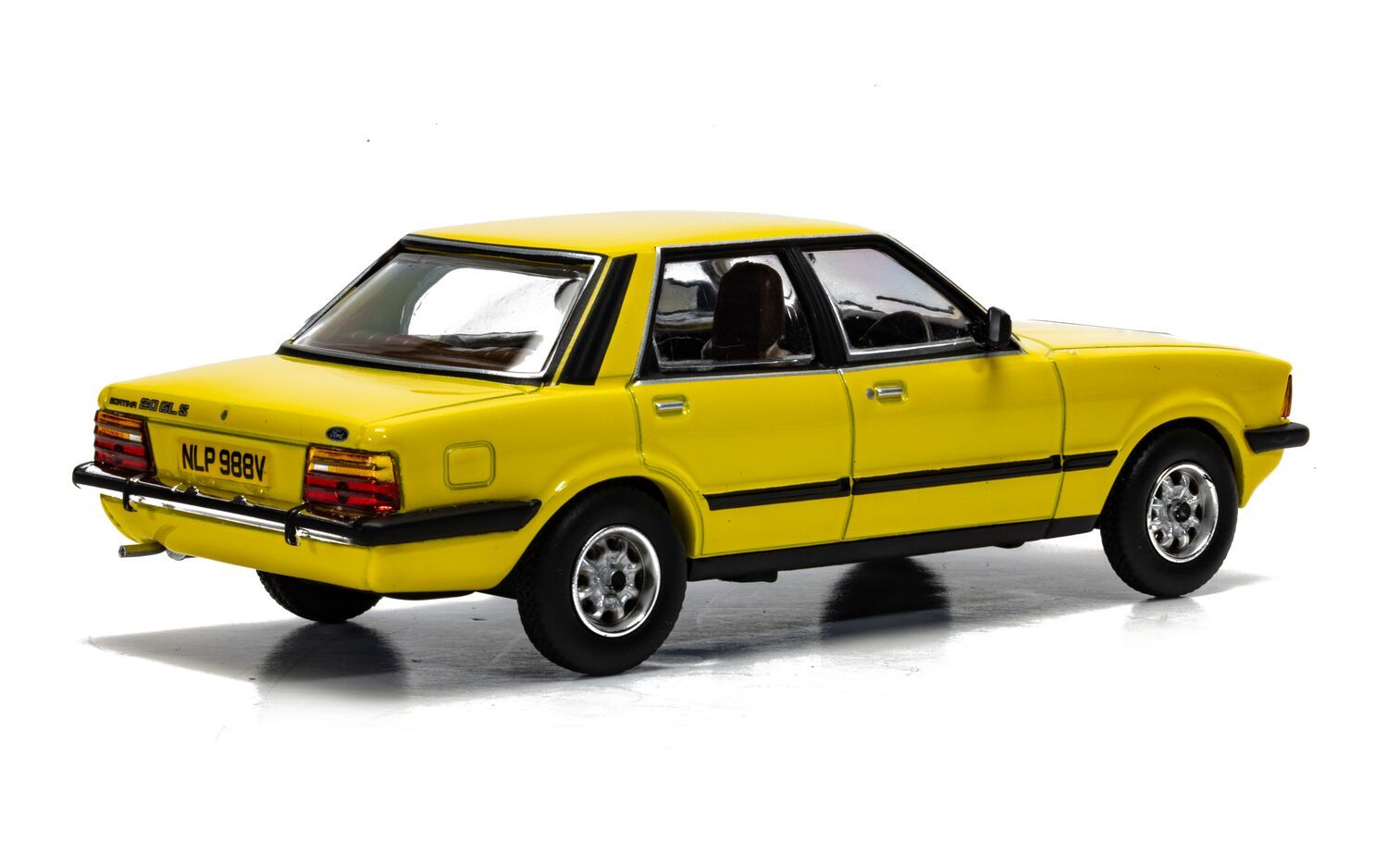Corgi Ford Cortina Mk5 2.0 GLS Signal Yellow 1:43