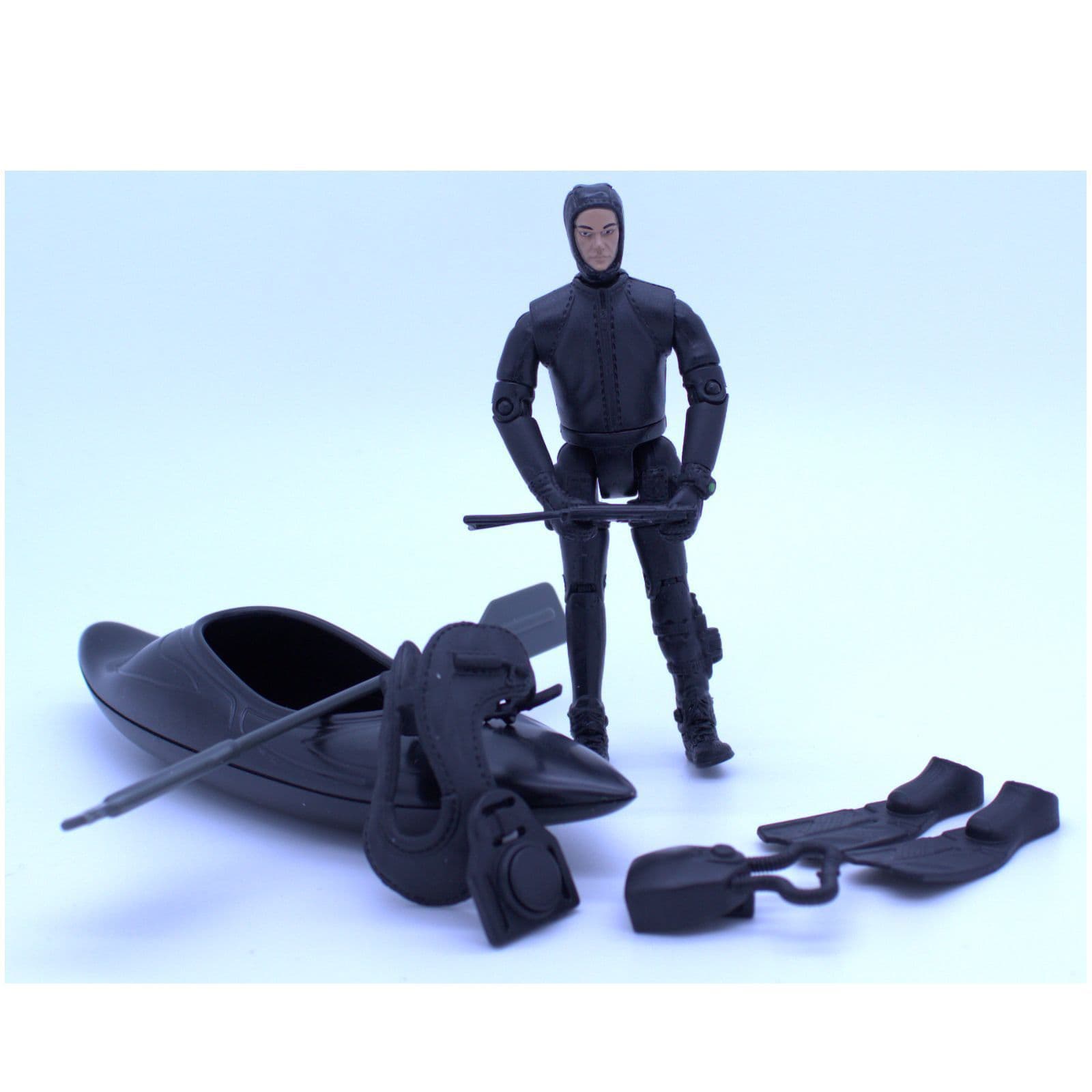 Peacekeepers Military figure with Canoe