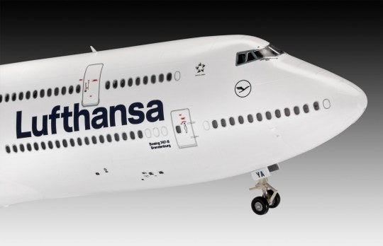 Boeing 747-8  Lufthansa 1:144 Scale Kit
