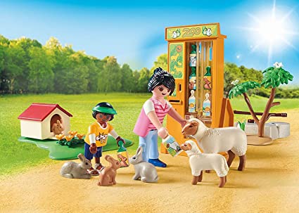 Playmobil Family Fun Petting Zoo