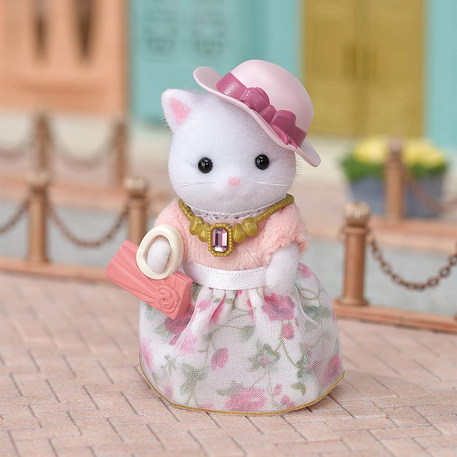 Sylvanian Families Fashion Play Set Town Girl