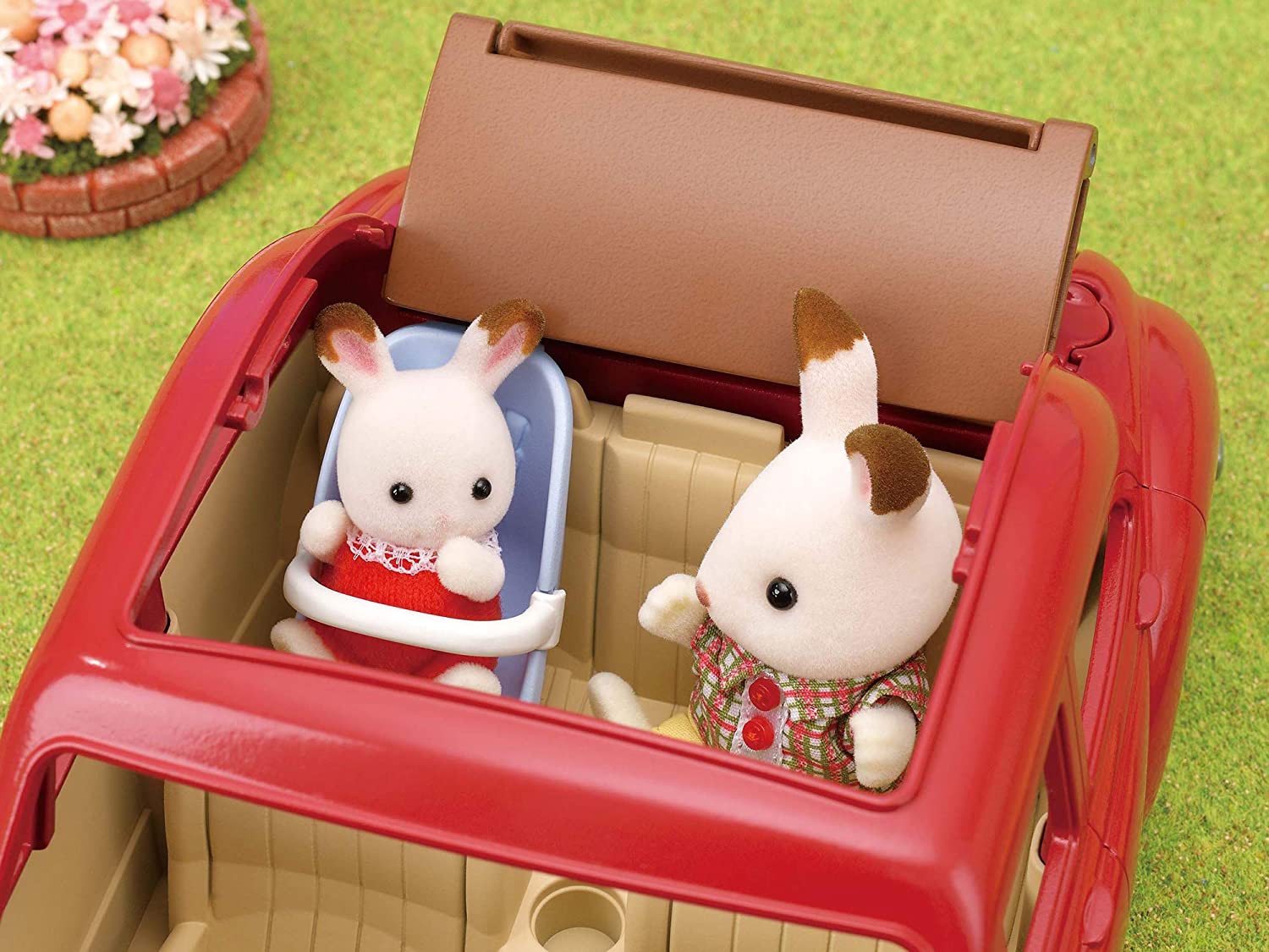 Sylvanian Families Family Cruising Car